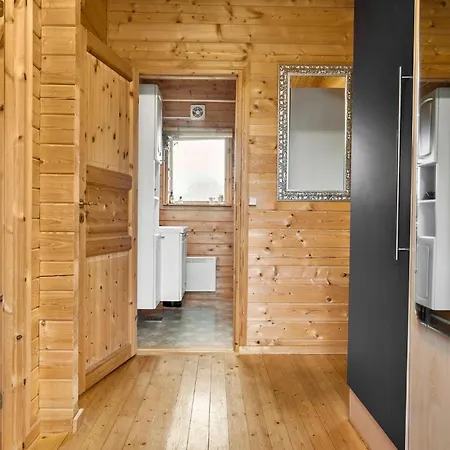 3 Bedroom Cozy In Semesterbostad Eskebjerg
